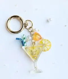 カクテル型樹脂チャーム