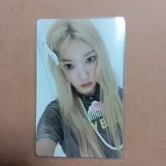 ILLIT モカ NOT CUTE ANYMORE ポーチ トレカ