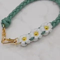 ハンドメイド ハンドストラップ スマホ チャーム パラコード 花x3 HS403