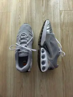 NIKE スニカー