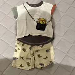 恐竜プリントTシャツとショートパンツセット 110cm