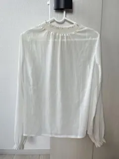 シフォンブラウス