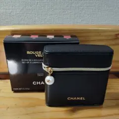CHANEL ノベルティポーチ　パールチャーム付き