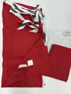 新品　タキマキ　エプロン　レッドのサムネイル