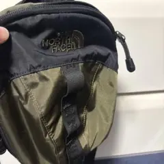 THE NORTH FACE ショルダーバッグ オリーブ/ブラックのサムネイル