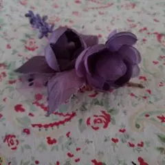紫色の花コサージュ