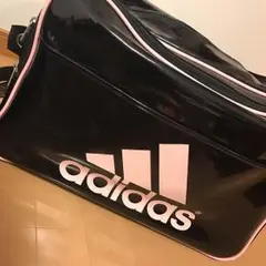 アディダス エナメルバック