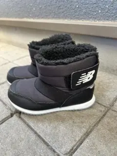 New Balance スノーブーツ　15センチ　状態良好