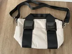 ベージュ トートバッグ