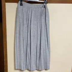 新品未使用品　春夏秋INGNIプリーツスカートM