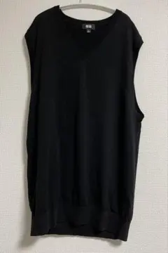 ユニクロ　エクストラファインメリノ　Vネックニットベスト ブラック