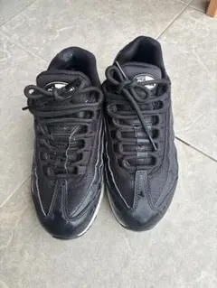 NIKE ナイキ エアマックス95 ウィメンズ　23.5cm