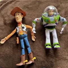 トイストーリー　ウッディとバズ・ライトイヤー トーキングフィギュアセット