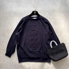 DOUDOU エンボスロゴ ダンボールプルオーバー スウェット ネイビー