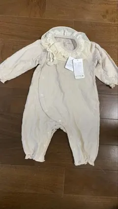 BIRTHDAY ベージュロンパース