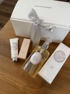 JILLSTUART