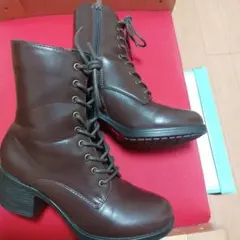 ブラウン レースアップブーツ 中ヒール