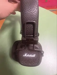 Marshall Major V ワイヤレスヘッドフォン ブラウンのサムネイル