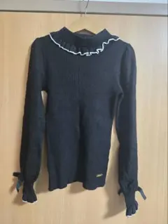 ピンクハント 黒 フリルネック リボン付き長袖カットソー