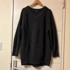 UNIQLO ダークグレー Vネックニットセーター　Ｌ