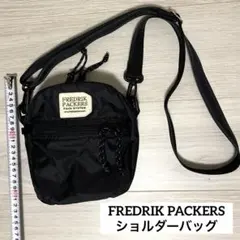 ま*あ様 FREDRIK PACKERS ブラック ショルダーバッグ