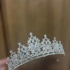 ブライダル　クリスタル　ティアラ