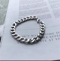 ストリート ブレスレットシルバー　ステンレス　高級感