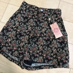 新品未使用　タグ付き　刺繍花柄ショートパンツ サイズF