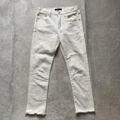 ホワイト スキニーデニム フリンジヘム