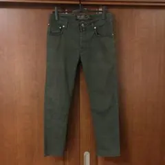 カーキ チノパン