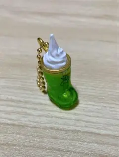 コメダ珈琲　マスコット　キーホルダー　クリームソーダ