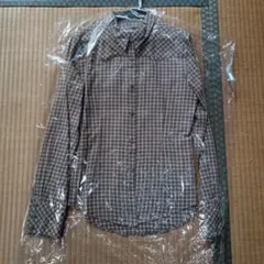 ブラウン シャツ