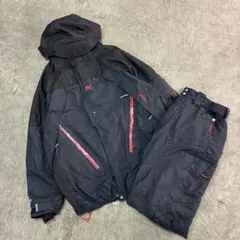 Helly Hansen スノーボードウェア　上下セット　スノボウェア デサント ヘリーハンセン スノボウェア セットアップ メンズ