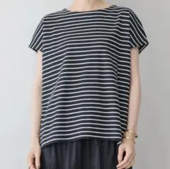 バックボタンフレンチスリーブプルオーバー