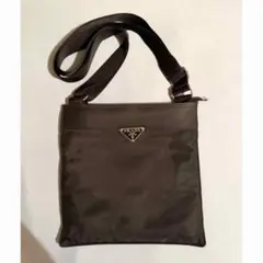 PRADA プラダ　ナイロン　ショルダーバッグのサムネイル