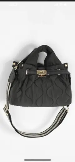 ペシンシャブラック ナイロン ボディバッグ PECHINCHAR 黒 ナイロン