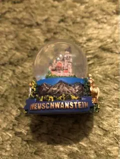 ★新品★ ドイツ ノイシュヴァンシュタイン城 スノードーム マグネット