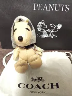 コーチ ピーナッツ スヌーピー チャーム キーホルダーSNOOPY COACH