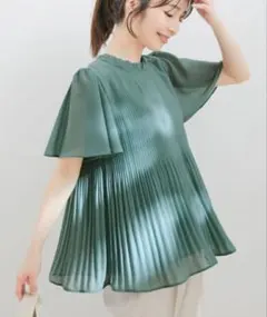 VIS 洗えるフレアーシフォンプリーツ 半袖ブラウス トップス モスグリーンのサムネイル