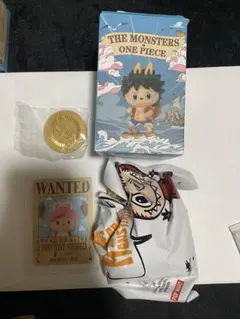 ポップマートLABUBU x ONE PIECEコラボ　フィギュア　チョッパー