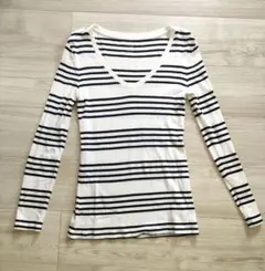GAP ストライプ Vネック 長袖トップス