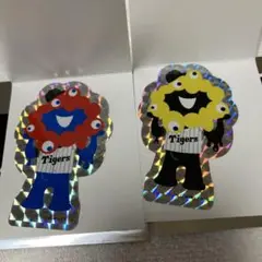 阪神タイガース　ミャクミャク　ホログラムステッカー 万博　赤　黄色