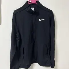 Nike ブラック ジャケット