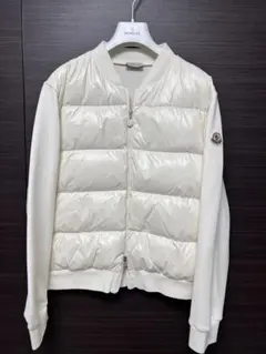 MONCLER アイボリーMサイズ