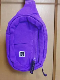 adidas DJ8929 パープル ボディバッグ