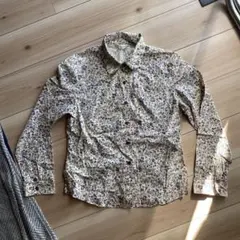 新品未使用日本製FELISSIMO 花柄長袖シャツ ホワイト/パープル/グリーン