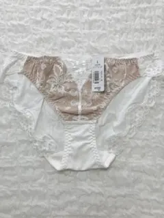 新品　エメフィール 　ショーツ　L