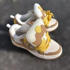 美品　ZARA　厚タン ボリュームスニーカー ベージュ×イエロー　ビックロープのサムネイル