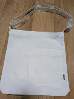 Item thumbnail for item c2dcdb99-717b-4d3b-9e69-99d6547a671e