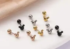 人気商品！ミッキーマウス　ピアス　小さめ　黒かローズゴールド